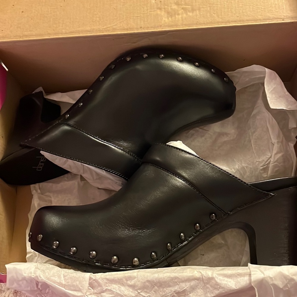 Dansko “Rae” leather shoes